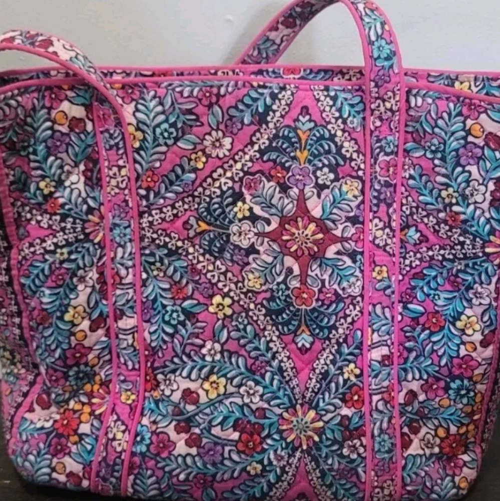 Vera Bradley Iconic Kaleidoscope Tote EUC - Picture 2 of 10